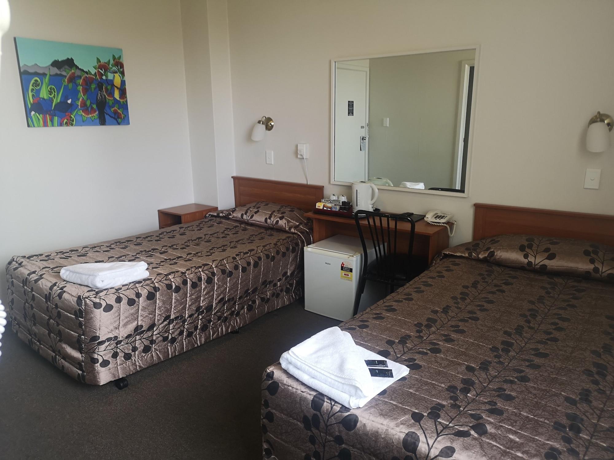 Kiwi International Hotel