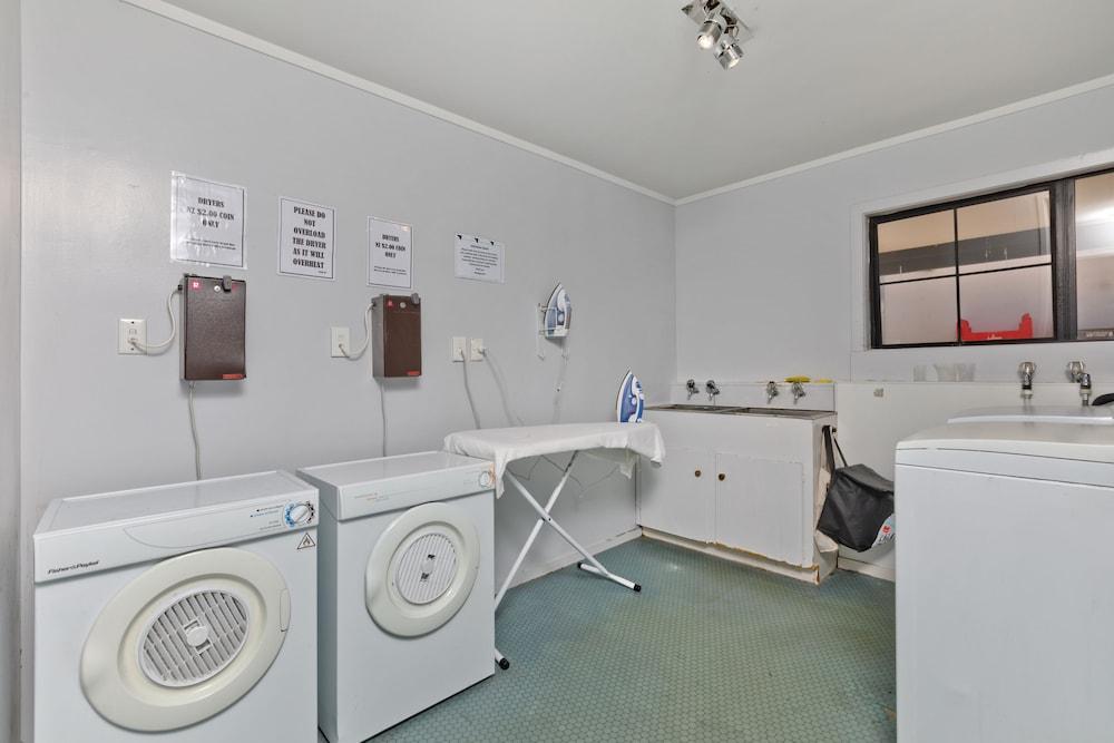 Oakwood Manor Motor Auckland