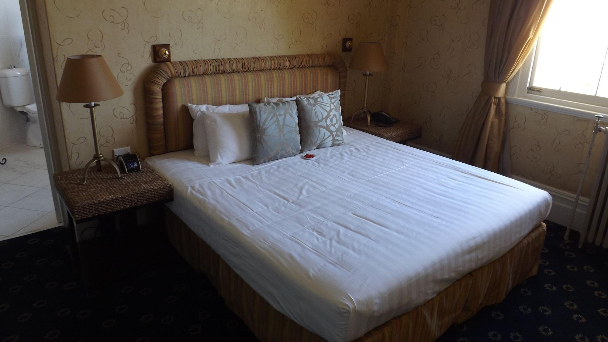 The Esplanade Hotel 4*