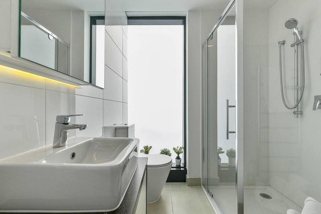 Apartment Sun Kissed With Panoramic Views Auckland