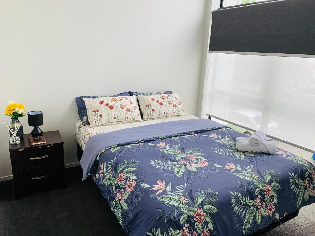 Homestay-ensuite Room, Near Airport,free Parking Homestay Auckland