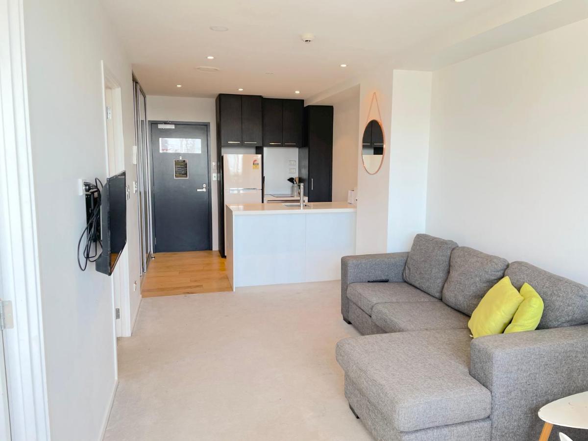 Amazing Views 2 Bedroom Apt In Cbd Apartment *