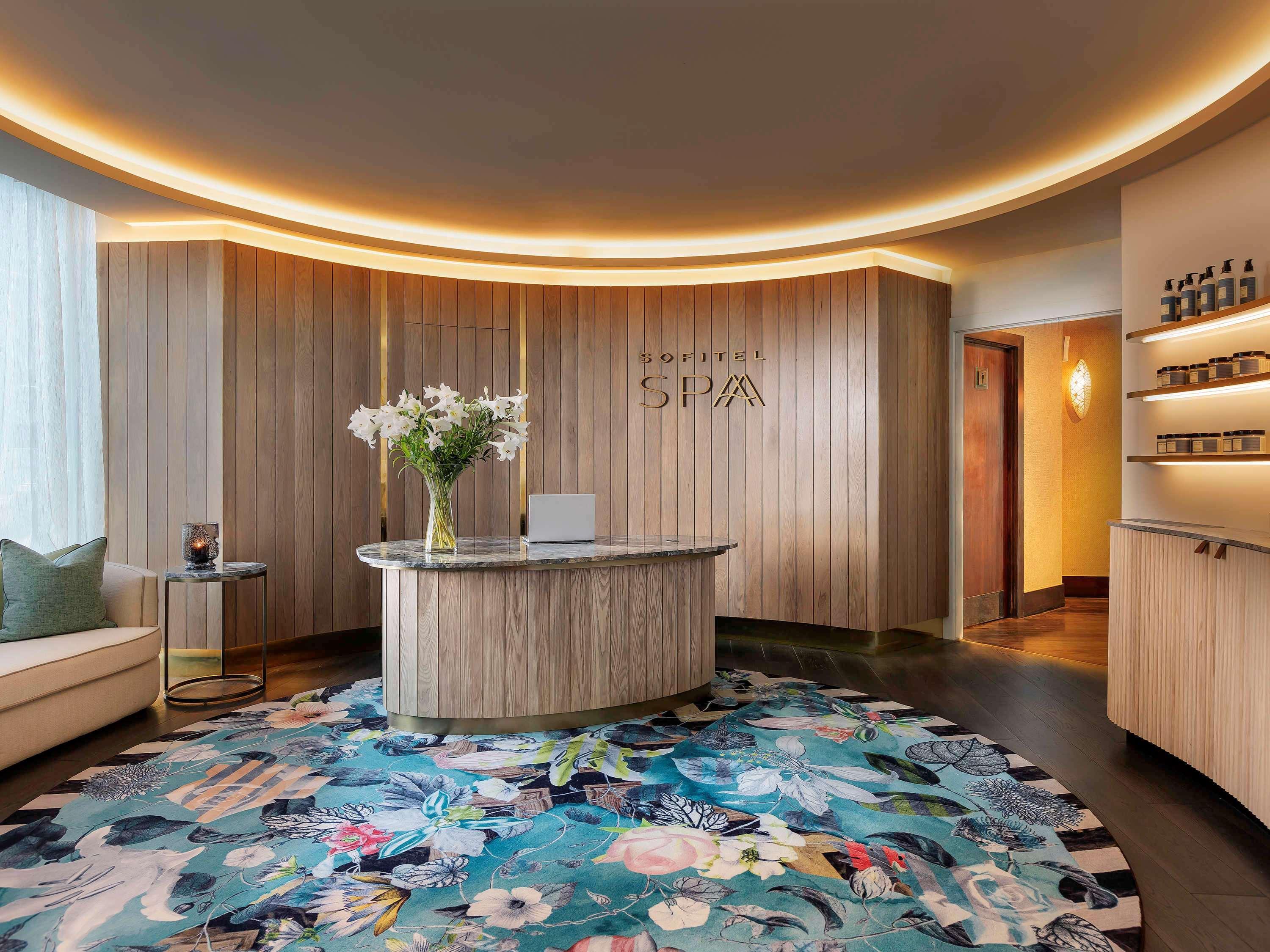 Sofitel Viaduct Harbour Hotel 5*