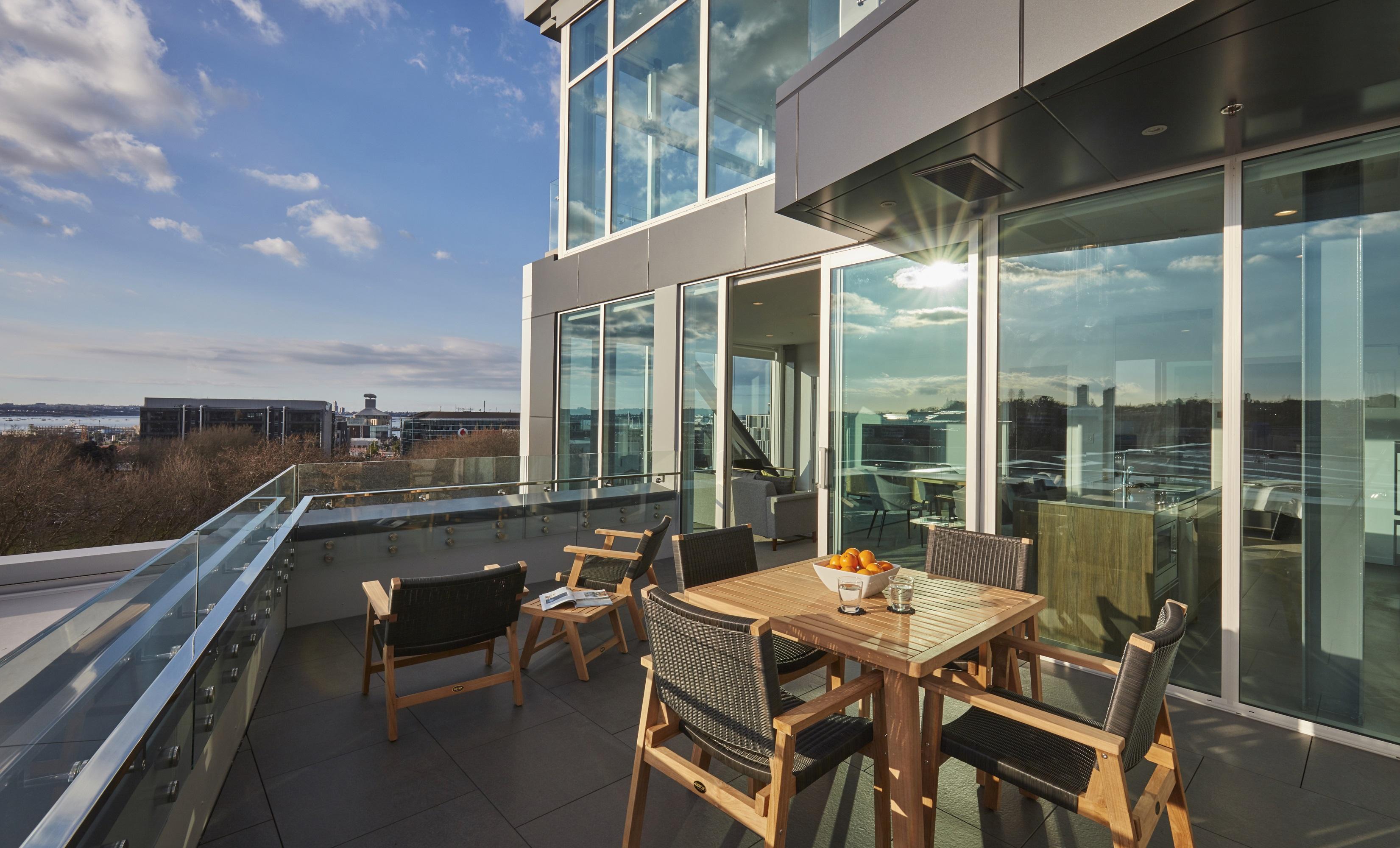 Swiss-belsuites Victoria Park Hotel