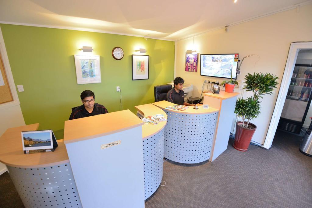 Sai - Greenlane Motel