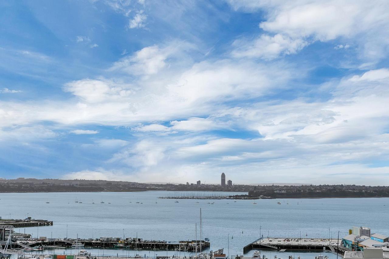 Sky-high Seascape - A Starlight Delight! Apartment Auckland