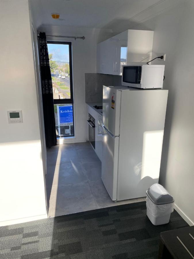 Krishna - Newly Built In Papakura * Auckland