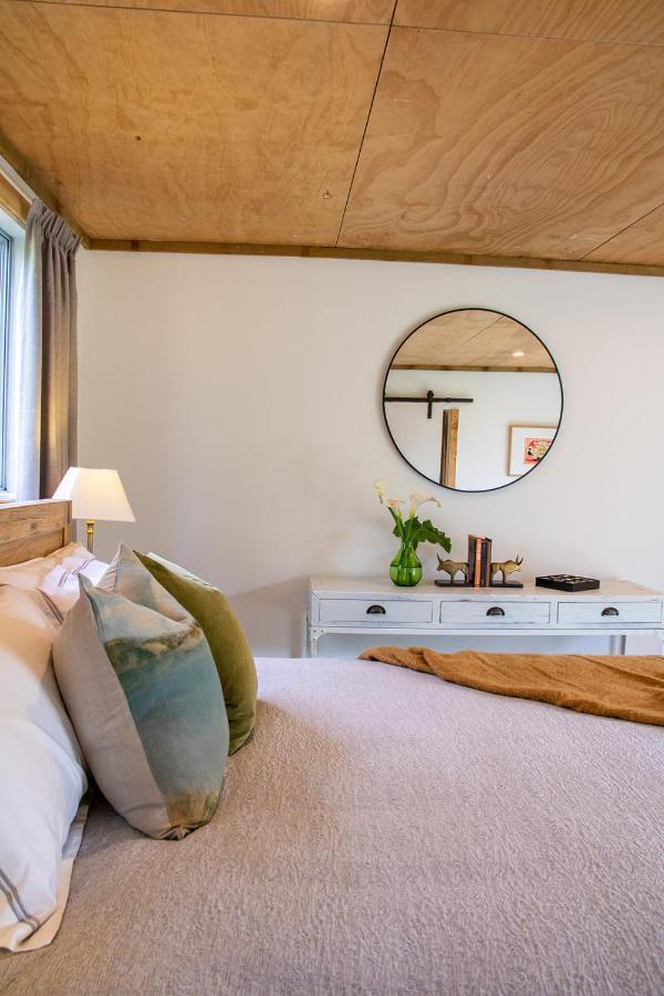 Parohe Island Retreat
