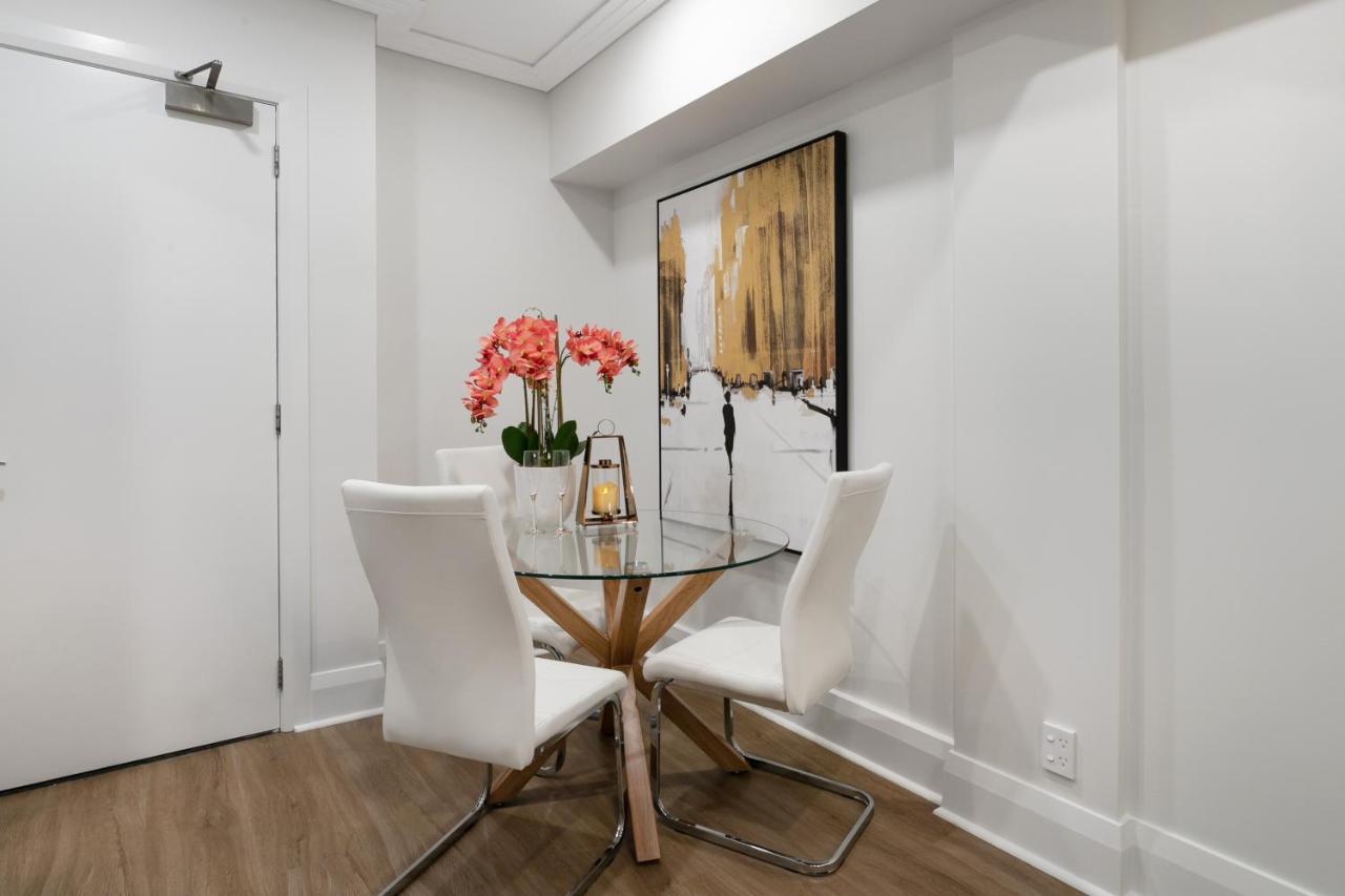 The Celebrity Apartment *