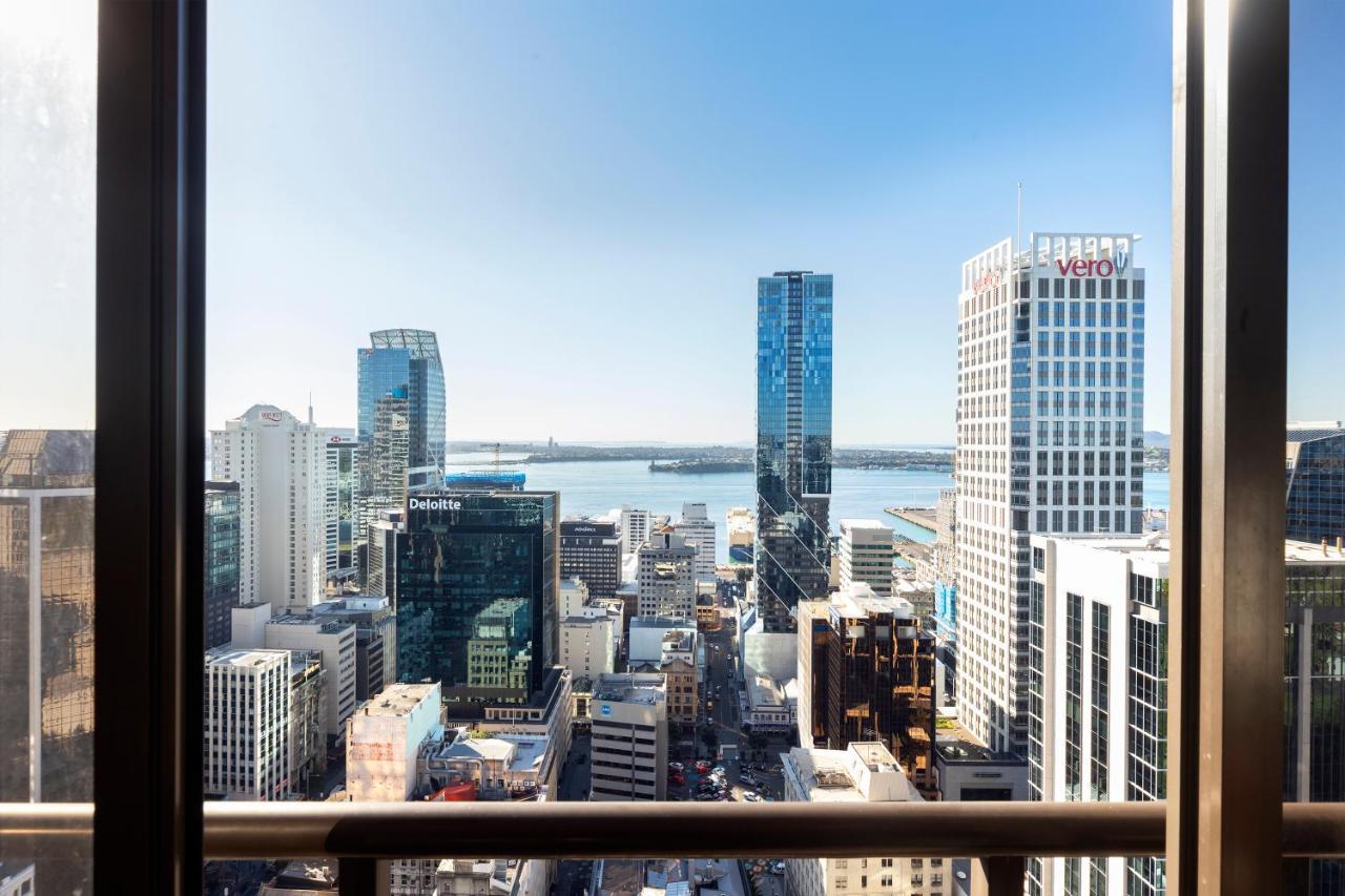 Luxury Penthouse Apartment *