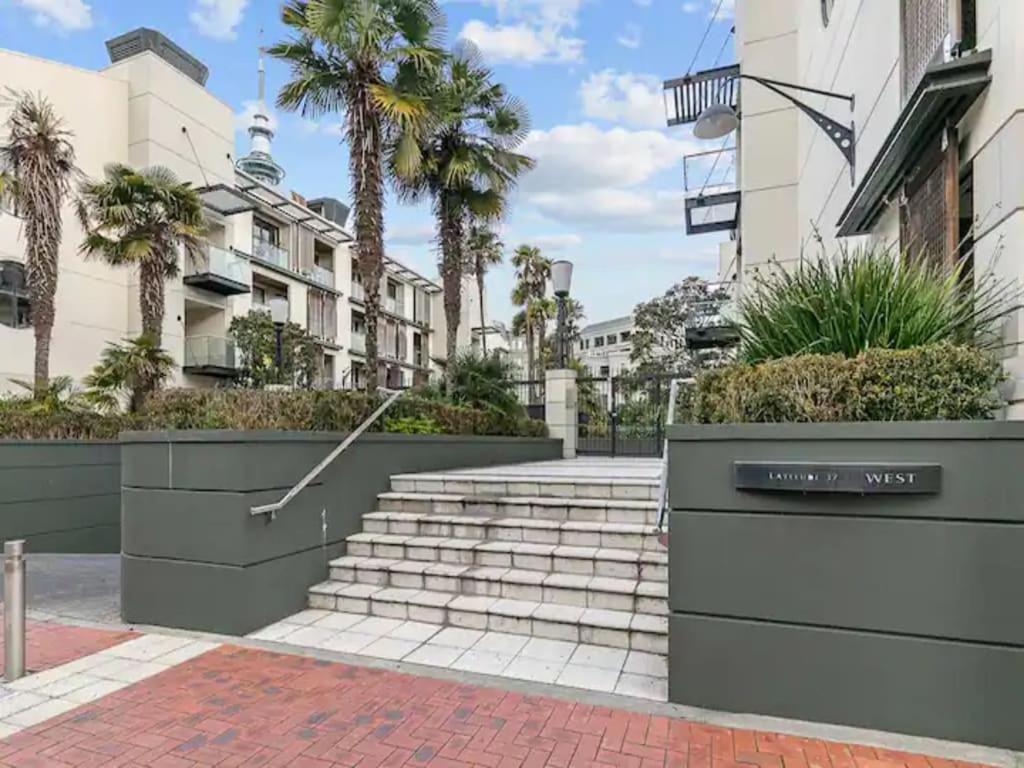 Stunning Spacious In Viaduct Basin *