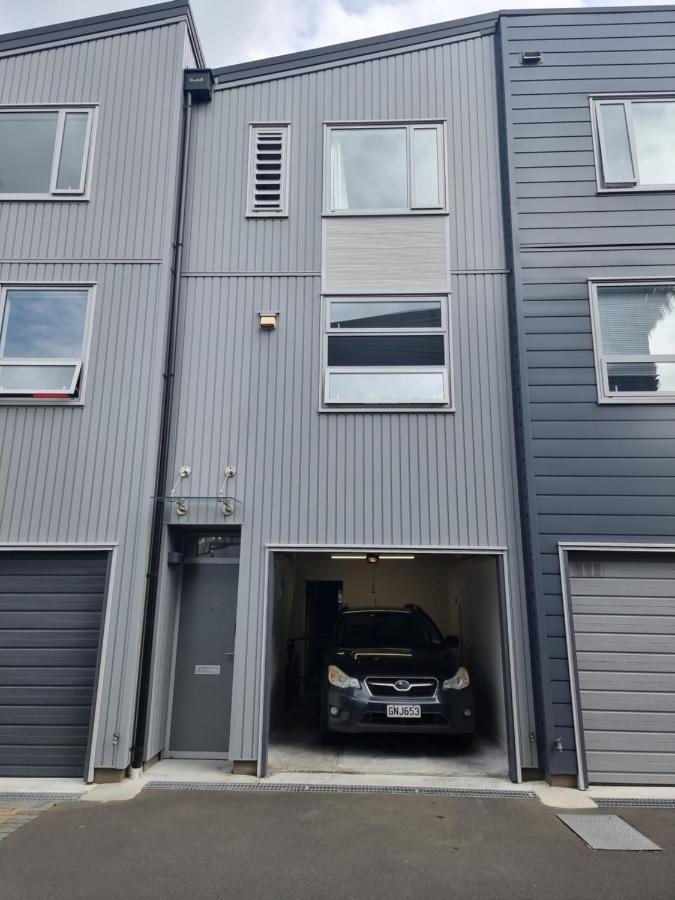 Apartment Spacious Near Cbd Pool Parking 3br