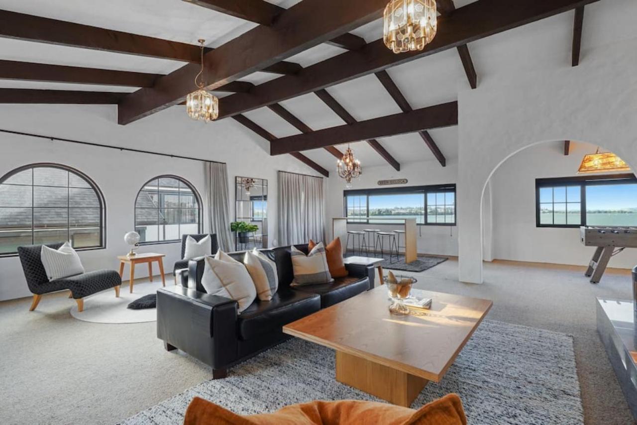 Villa Magnificent Beachfront Mansion - Pool - Fireplace Auckland