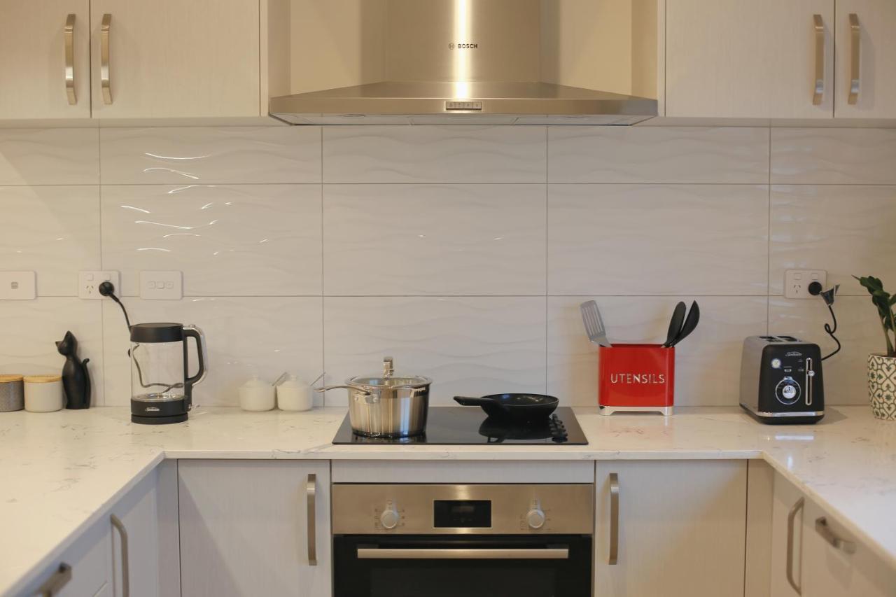 Apartment Cozy And Comfortable, Sunny Three-storey Building Auckland