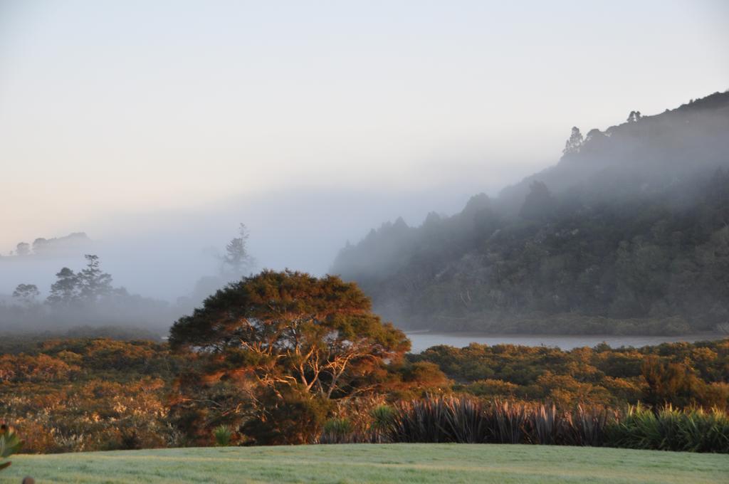 Okura River Estate Getaway 3* Auckland