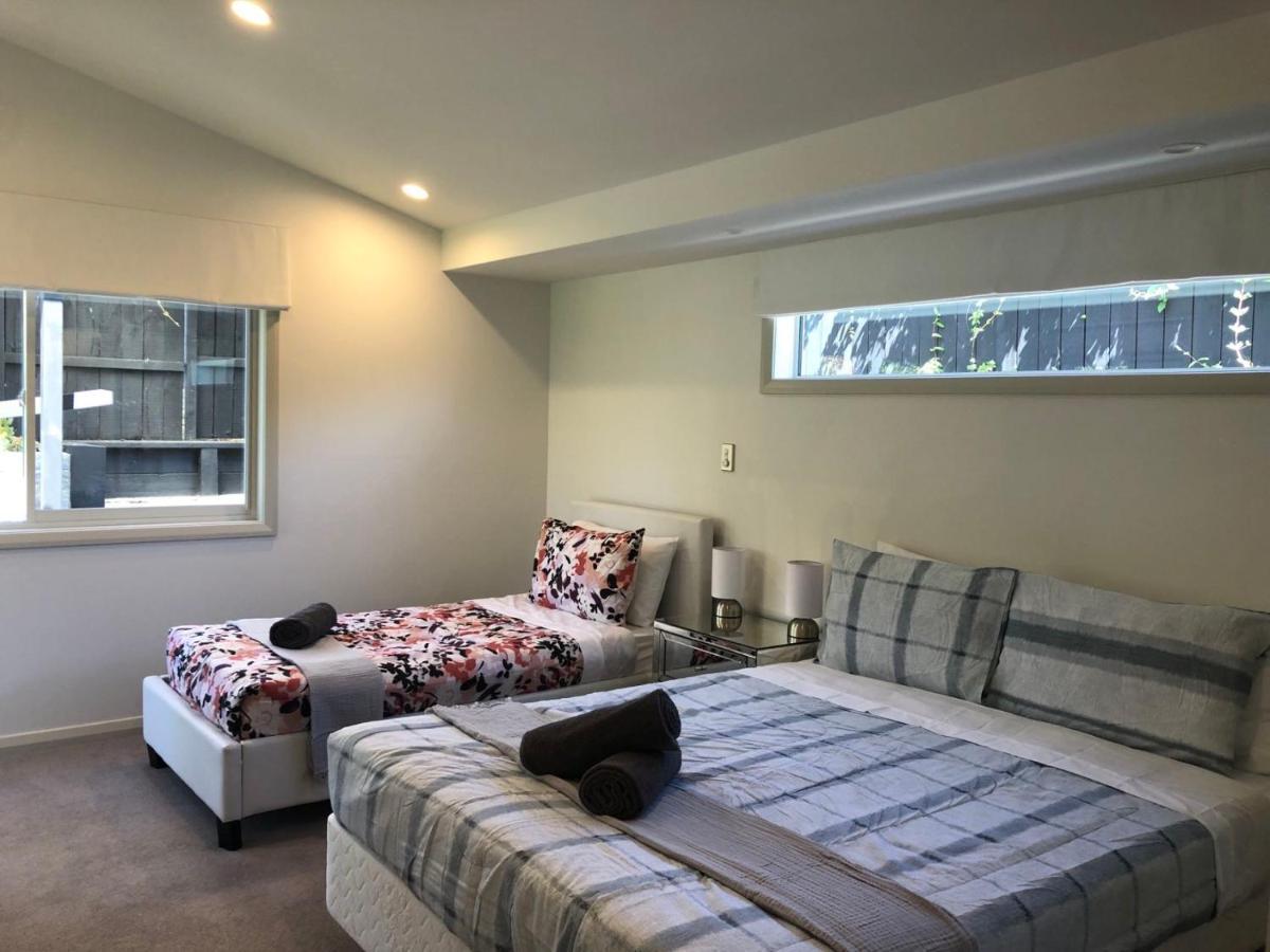 Private Luxury Waterfront * Auckland