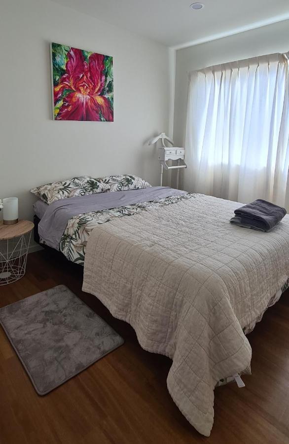 Fabulous, Single-level 3 1 Small With Folding Sofa Auckland