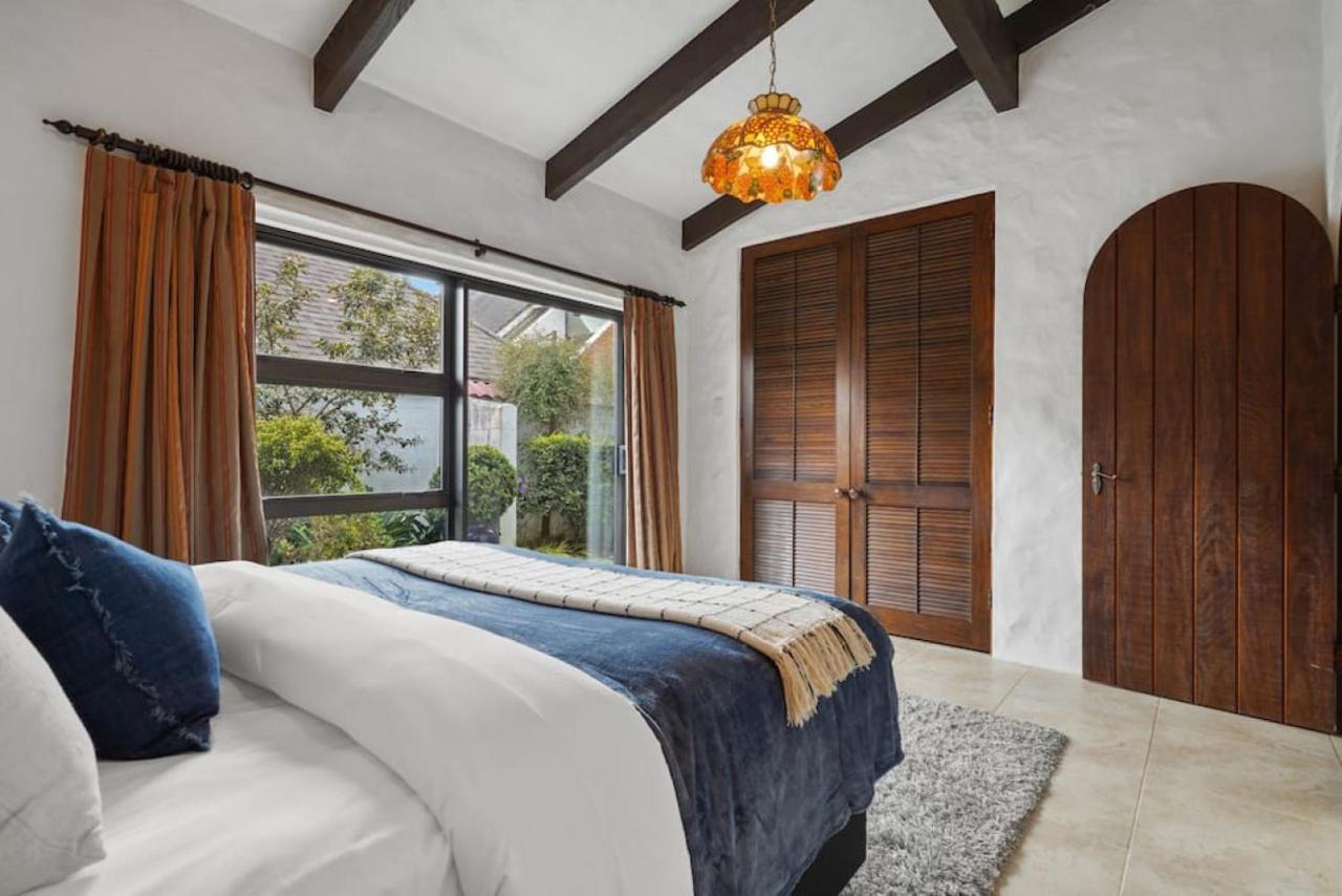 Villa Magnificent Beachfront Mansion - Pool - Fireplace Auckland