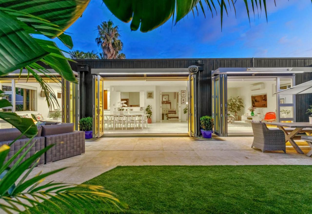 Luxury Tropical Oasis, Beach, Village Near Cbd Auckland