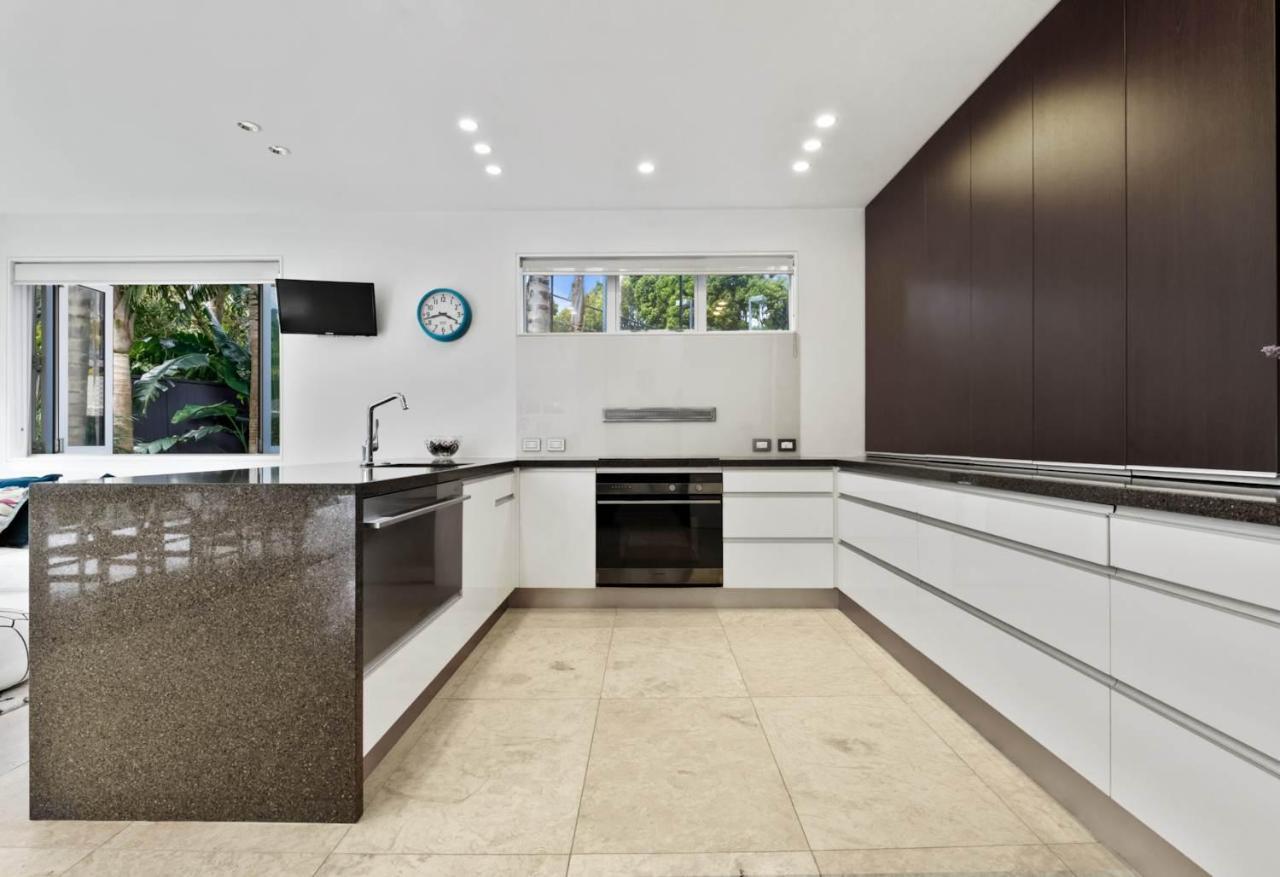 Luxury Tropical Oasis, Beach, Village Near Cbd Holiday home *