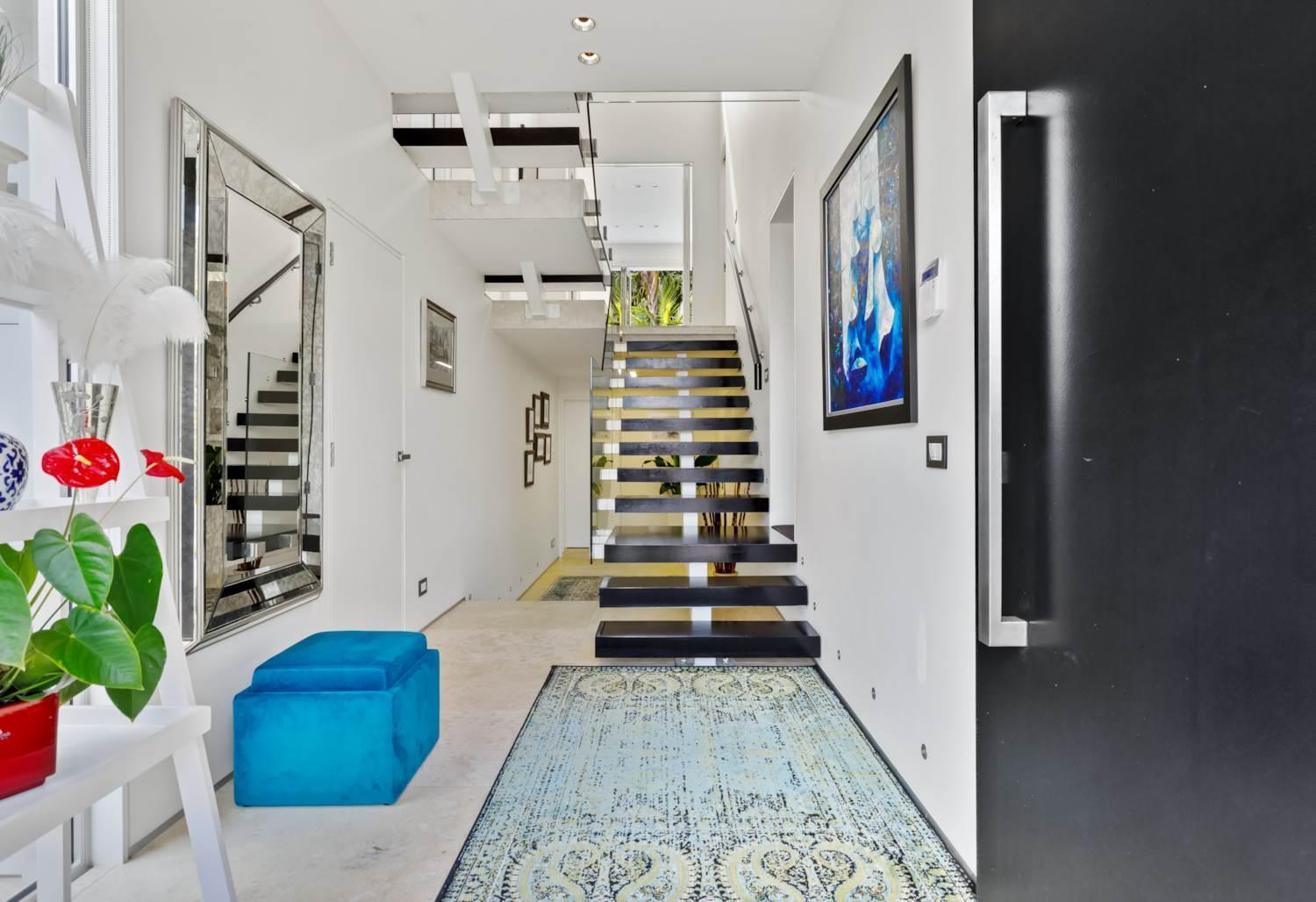 Luxury Tropical Oasis, Beach, Village Near Cbd