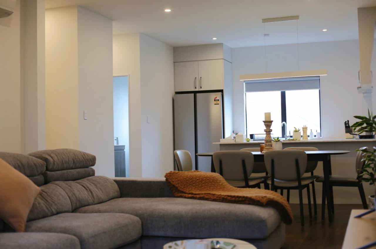 Cheerful 3-bedroom Townhouse Close To The Apartment