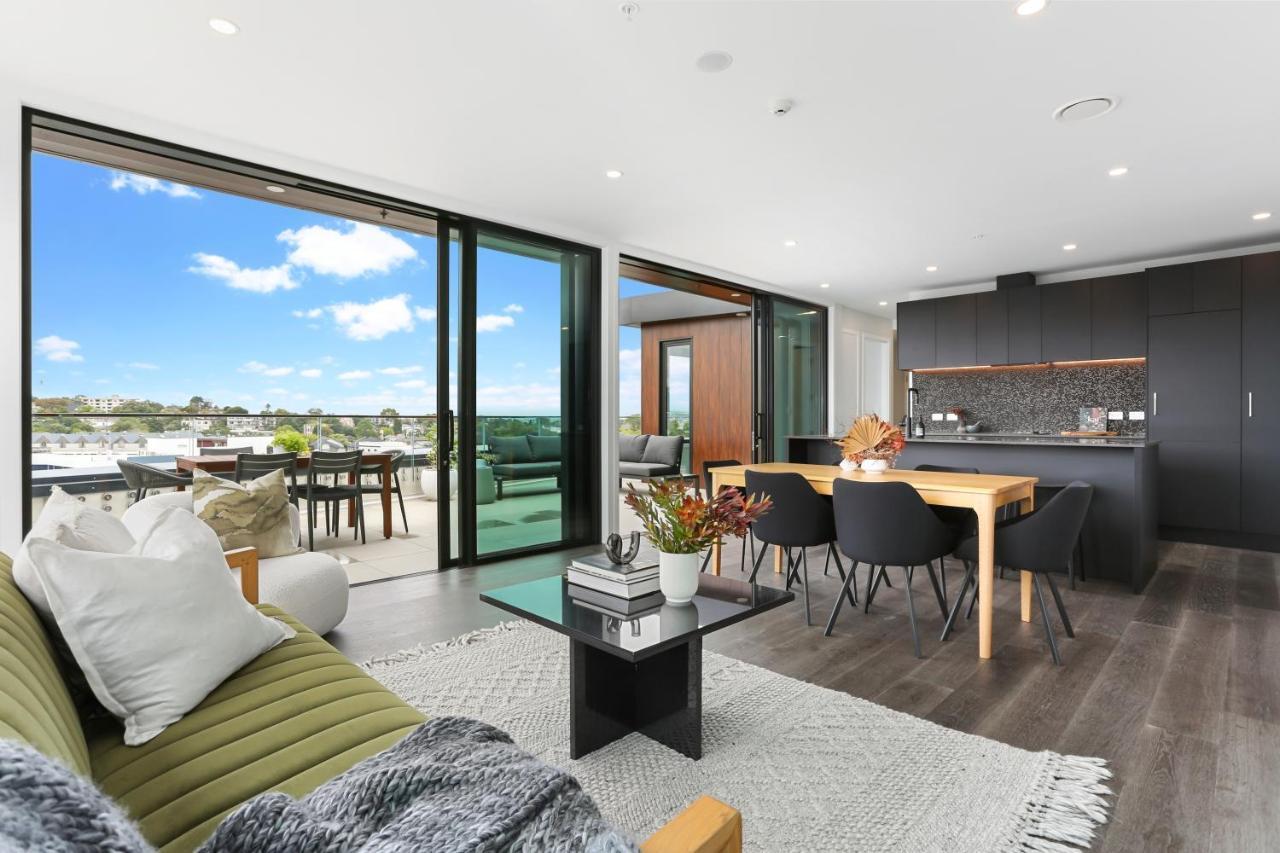 Enfield Sky - Brand New Luxury Penthouse Apartment *