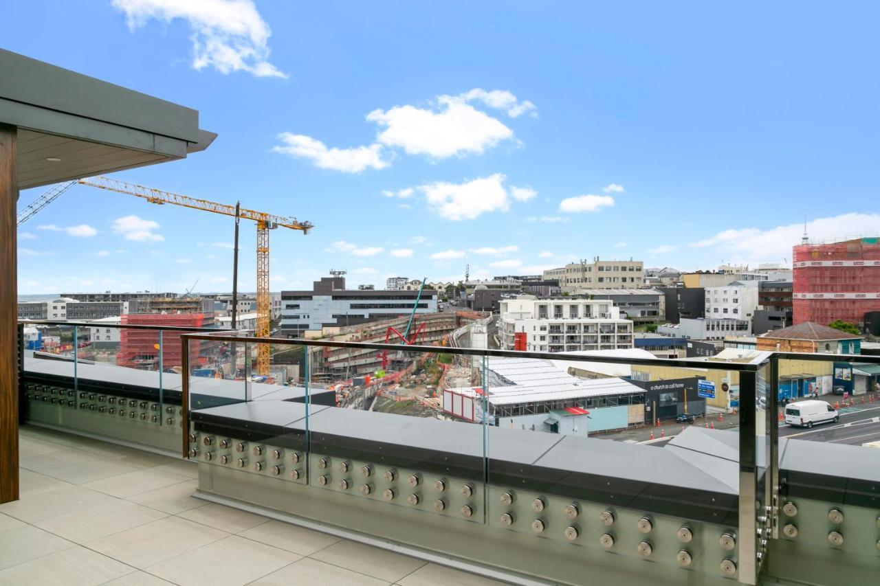 Apartment Enfield Sky - Brand New Luxury Penthouse Auckland