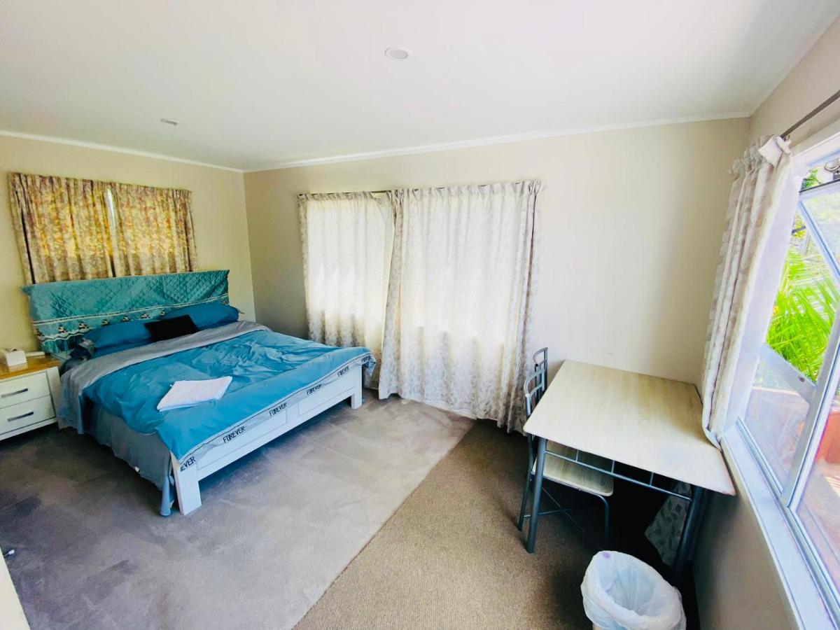 Oakparkvilla Seaviewfamilyroom Kingroom Queenroom-wifi (adults Only) * Auckland