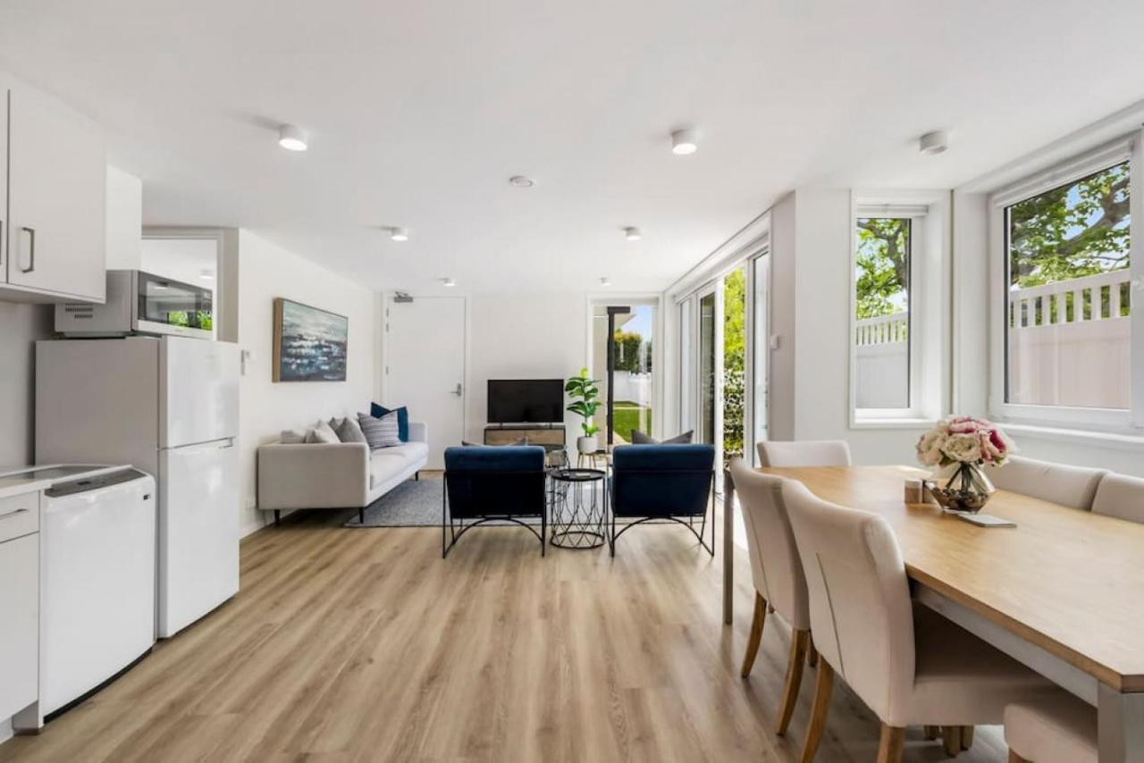Cove Hideaway Is In A Great Location *