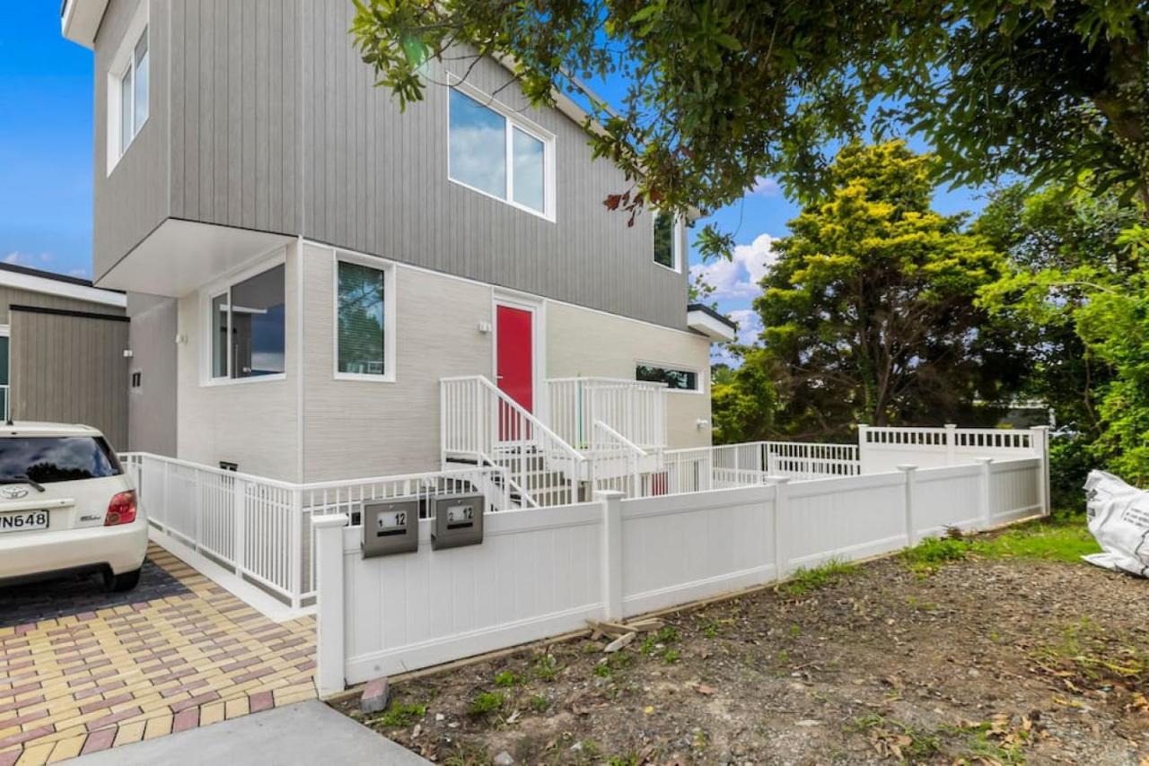 Cove Hideaway Is In A Great Location
