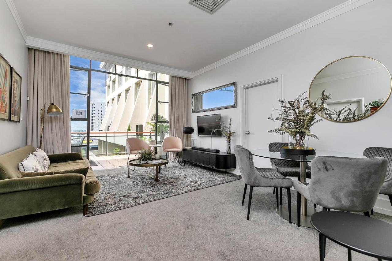 The Corporate's Selection + Cp! Apartment