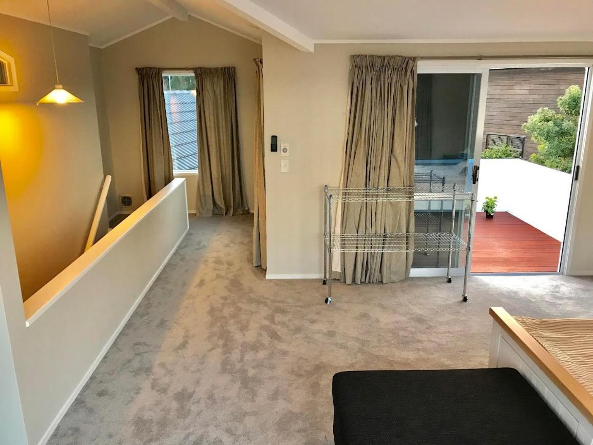 Oakparkvilla Seaviewfamilyroom Kingroom Queenroom-wifi (adults Only) * Auckland