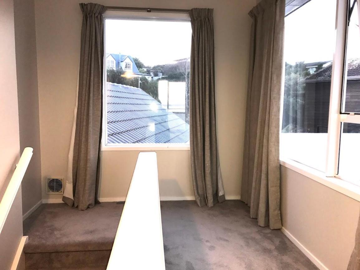Oakparkvilla Seaviewfamilyroom Kingroom Queenroom-wifi (adults Only) * Auckland
