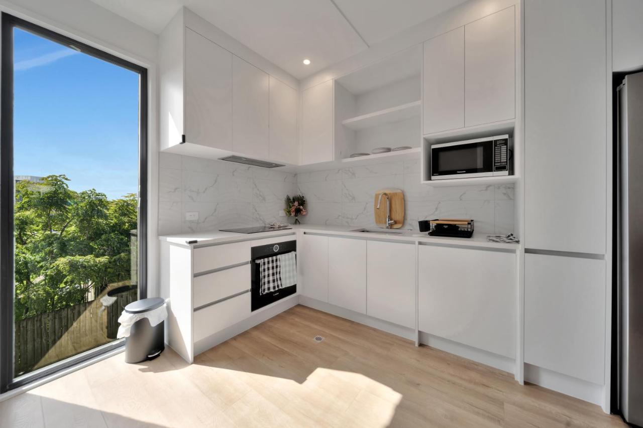 New Modern Townhouse In The Heart Of Takapuna Auckland
