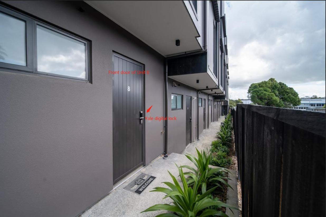 New Modern Townhouse In The Heart Of Takapuna Apartment Auckland