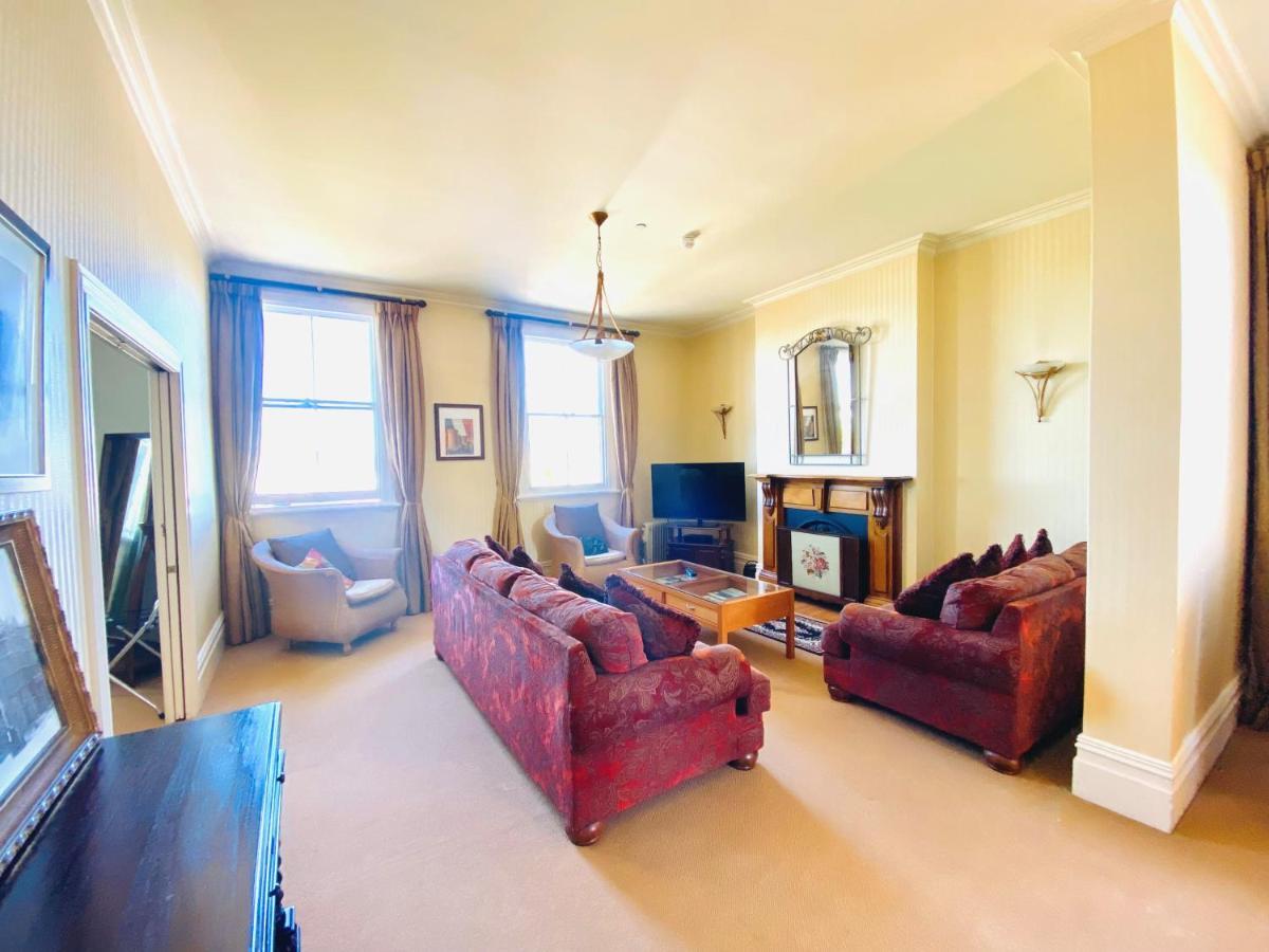 The Esplanade 4*