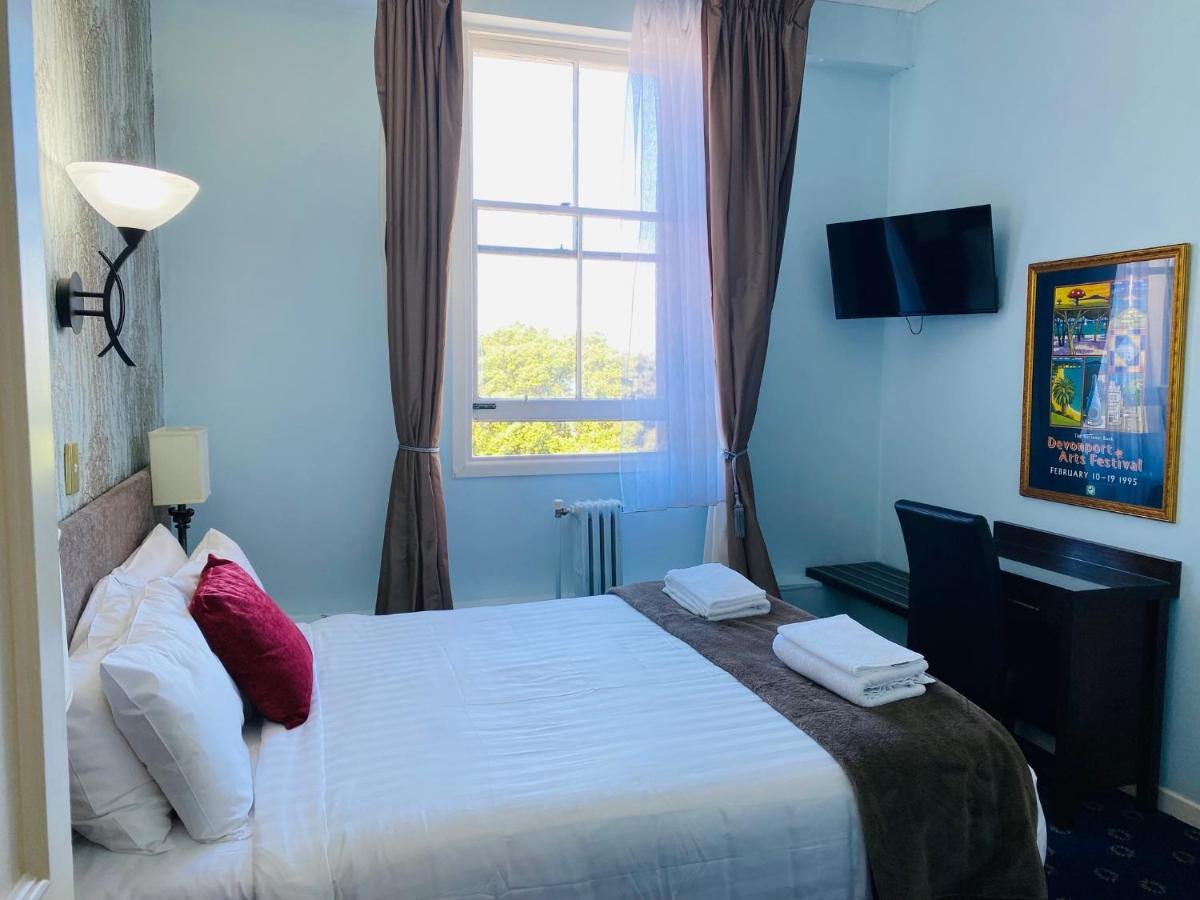The Esplanade Hotel Auckland
