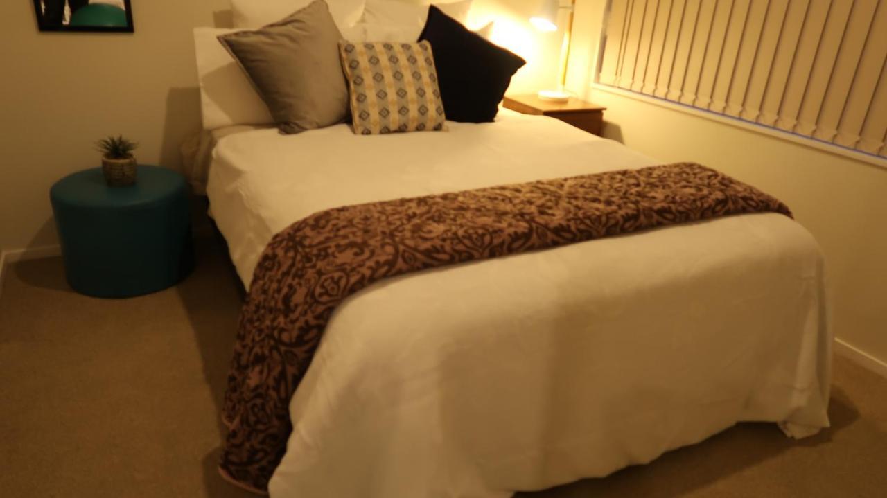 Aveen's 10mins From Airport Apartment