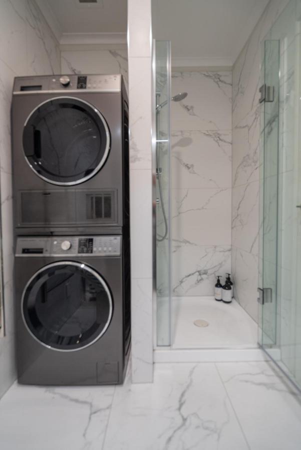 Luxury - Parking - Hot Tub - Stunning Views *
