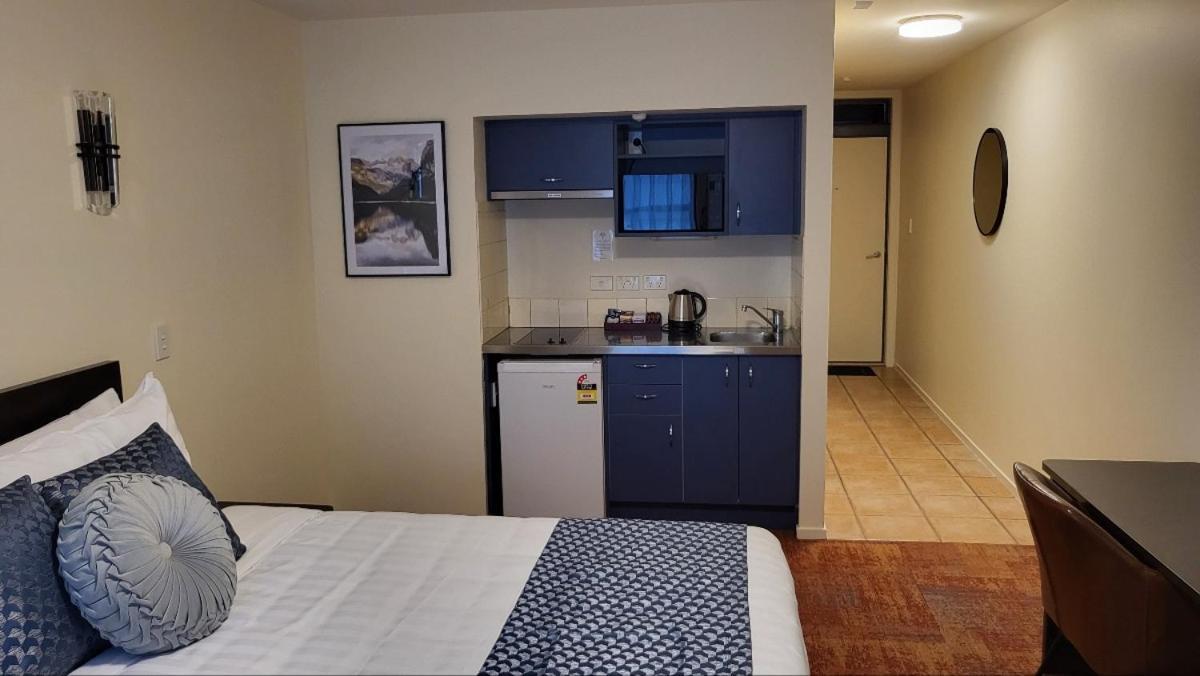 Of Sails 4* Auckland