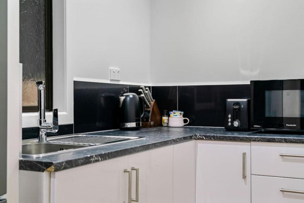 A 1br Slice Of Titirangi Heaven - Wifi - Netflix