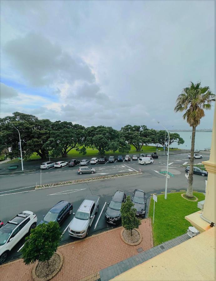 Hotel The Esplanade Auckland