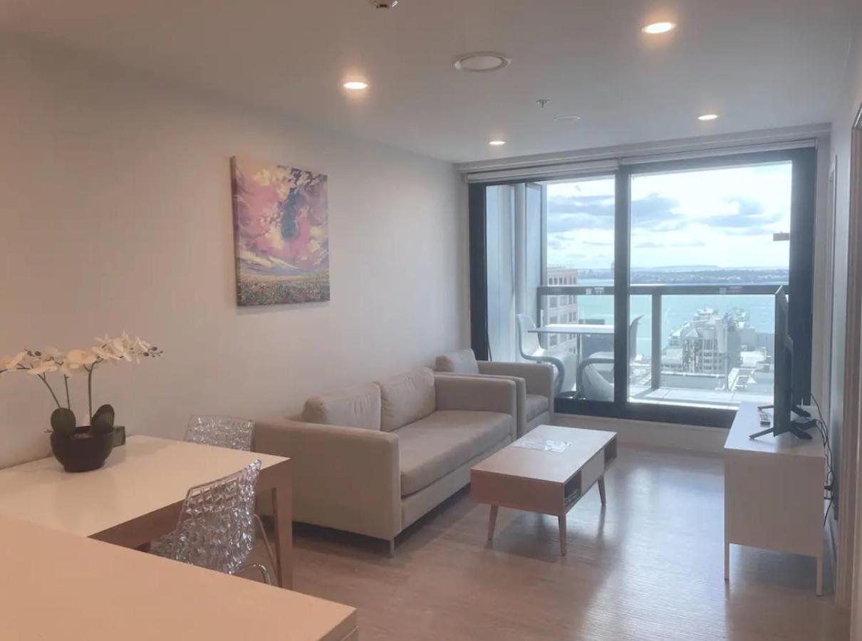 Skytower View And Seaview 2 Bedroom Apartment Auckland
