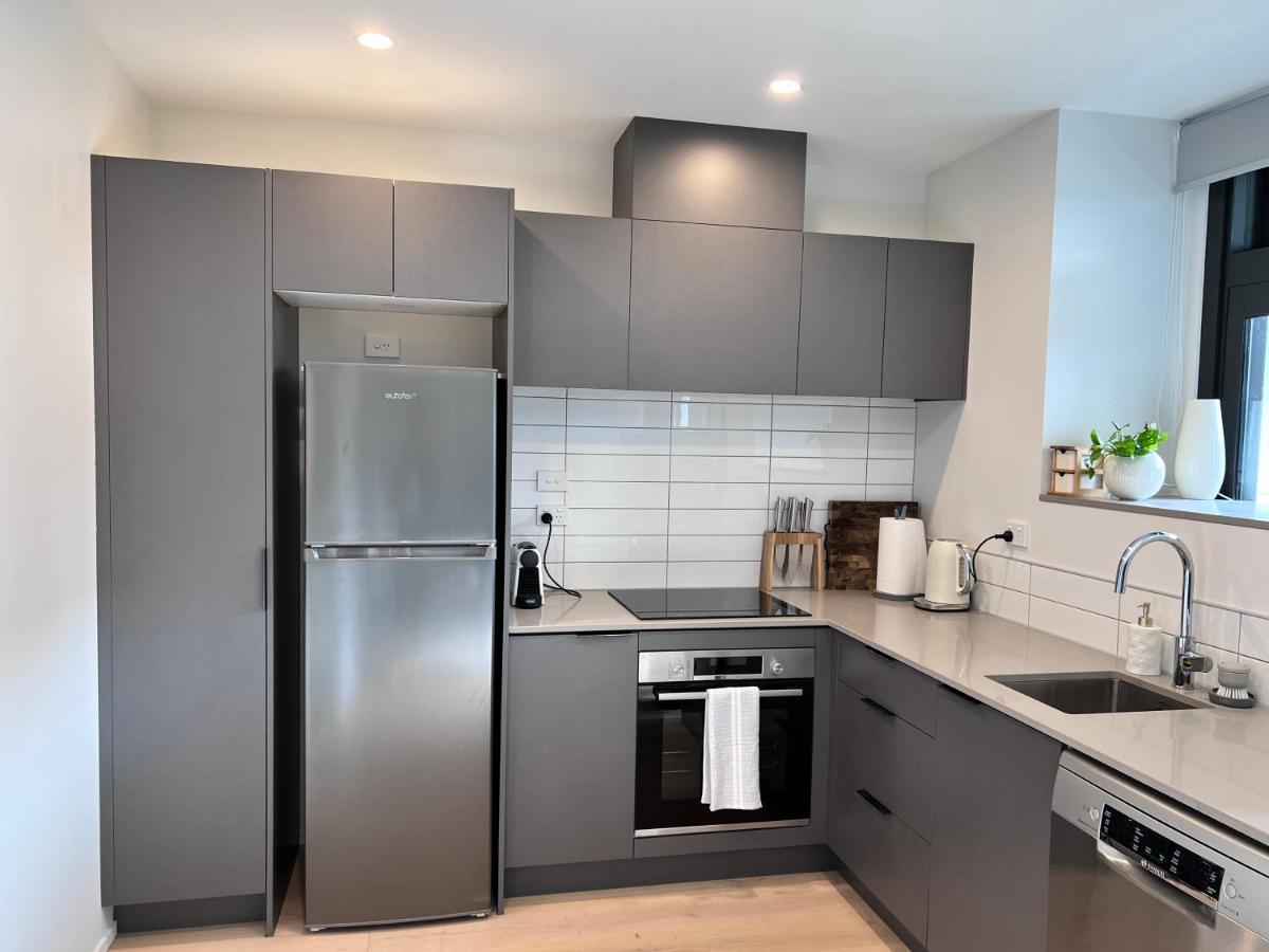 3 Bedroom In Newmarket Apartment *