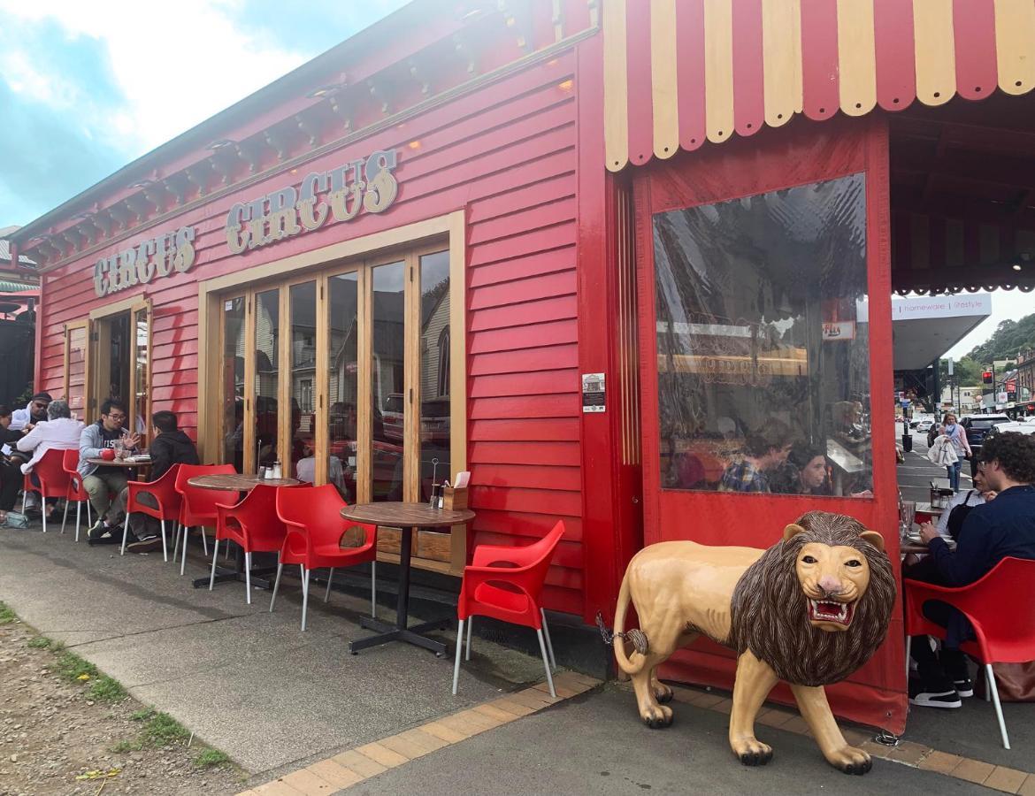 On The Grange In Mt Eden *