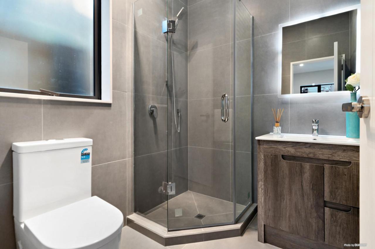 Self Contained Unit - New Make Your Comfortable