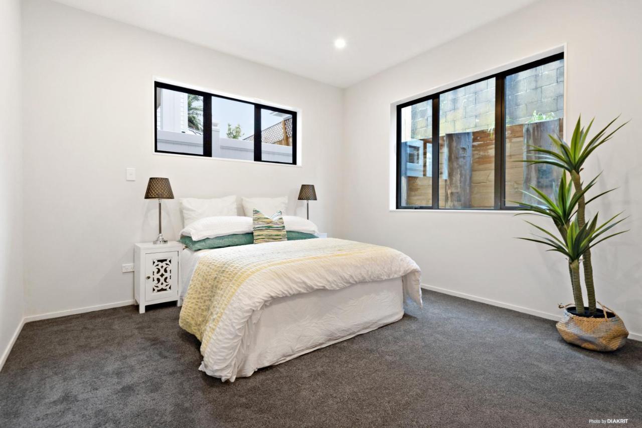 Self Contained Unit - New Make Your Comfortable