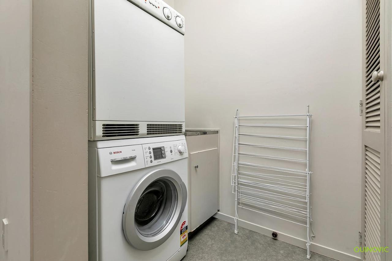 Qv Sunny Townhouse At Collingwood Street - 1067 Auckland