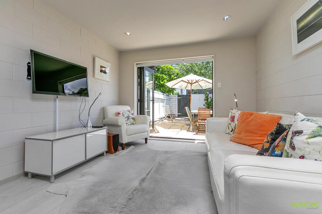 Qv Sunny Townhouse At Collingwood Street - 1067 Apartment